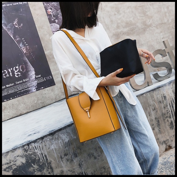 NEW PARIS Bucket Bag - Picture 3 of 7